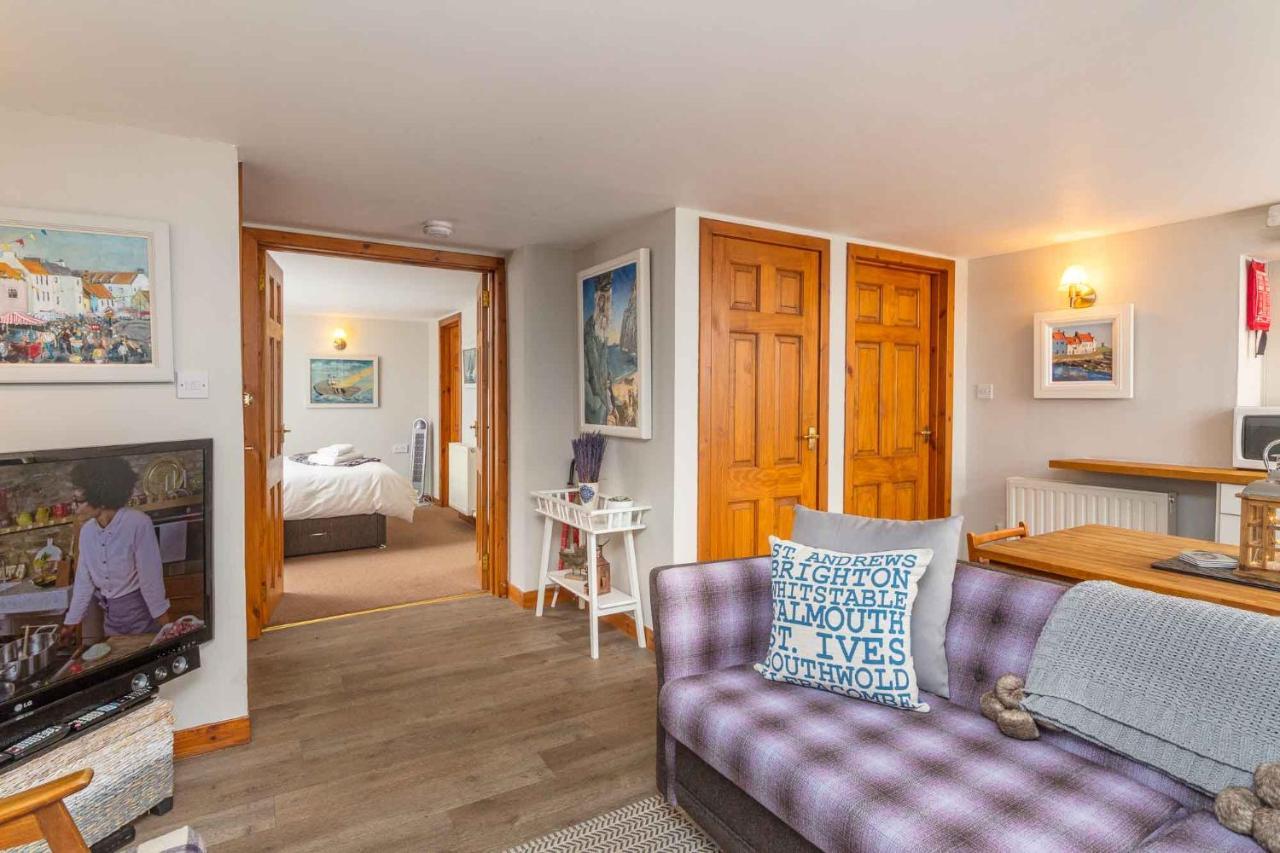 Apartment East Pier View- Stunning Shorefront